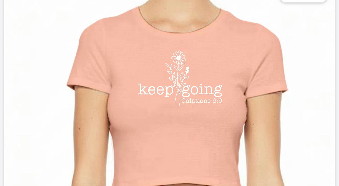 Cropped Women's T- Shirt- Keep Going