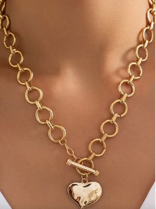 Necklace- Large Chain Heart w/ Clasp